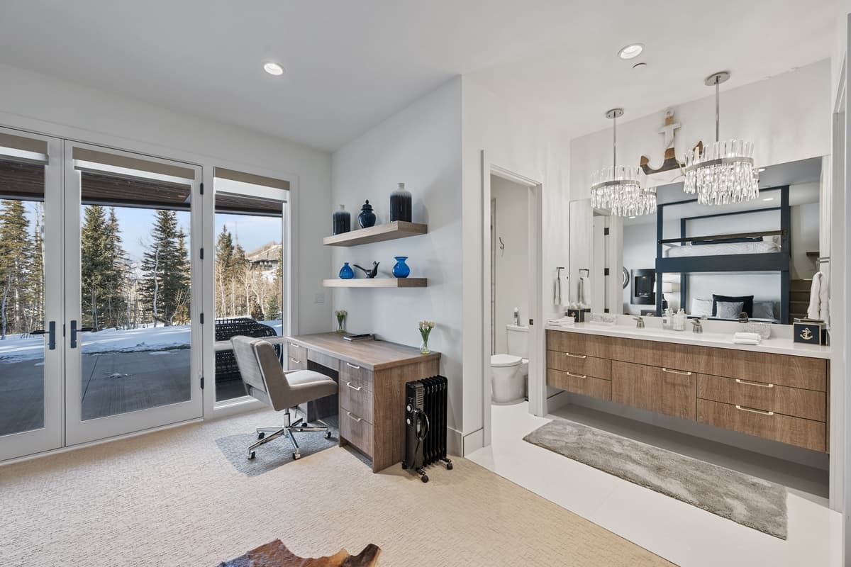 Quicksilver Haus - Image 62