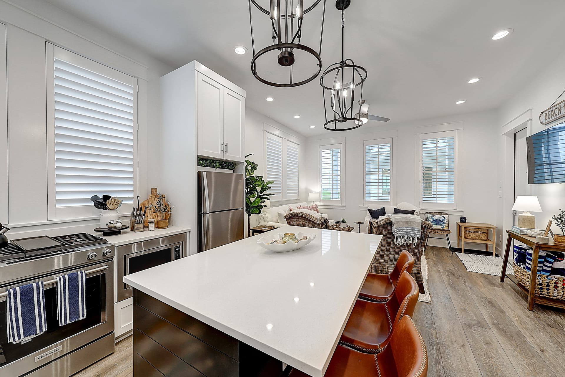 Barefoot Bungalow Home - Image 3