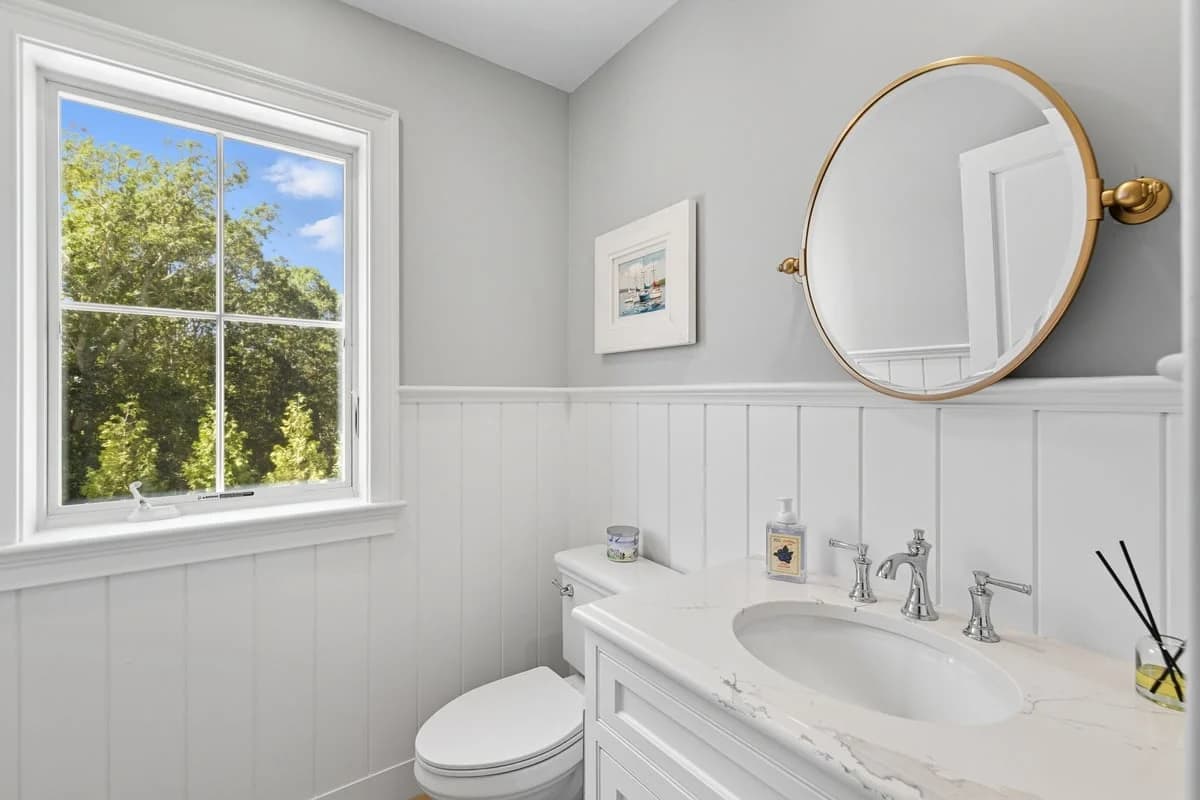 Three Buoys - Image 7