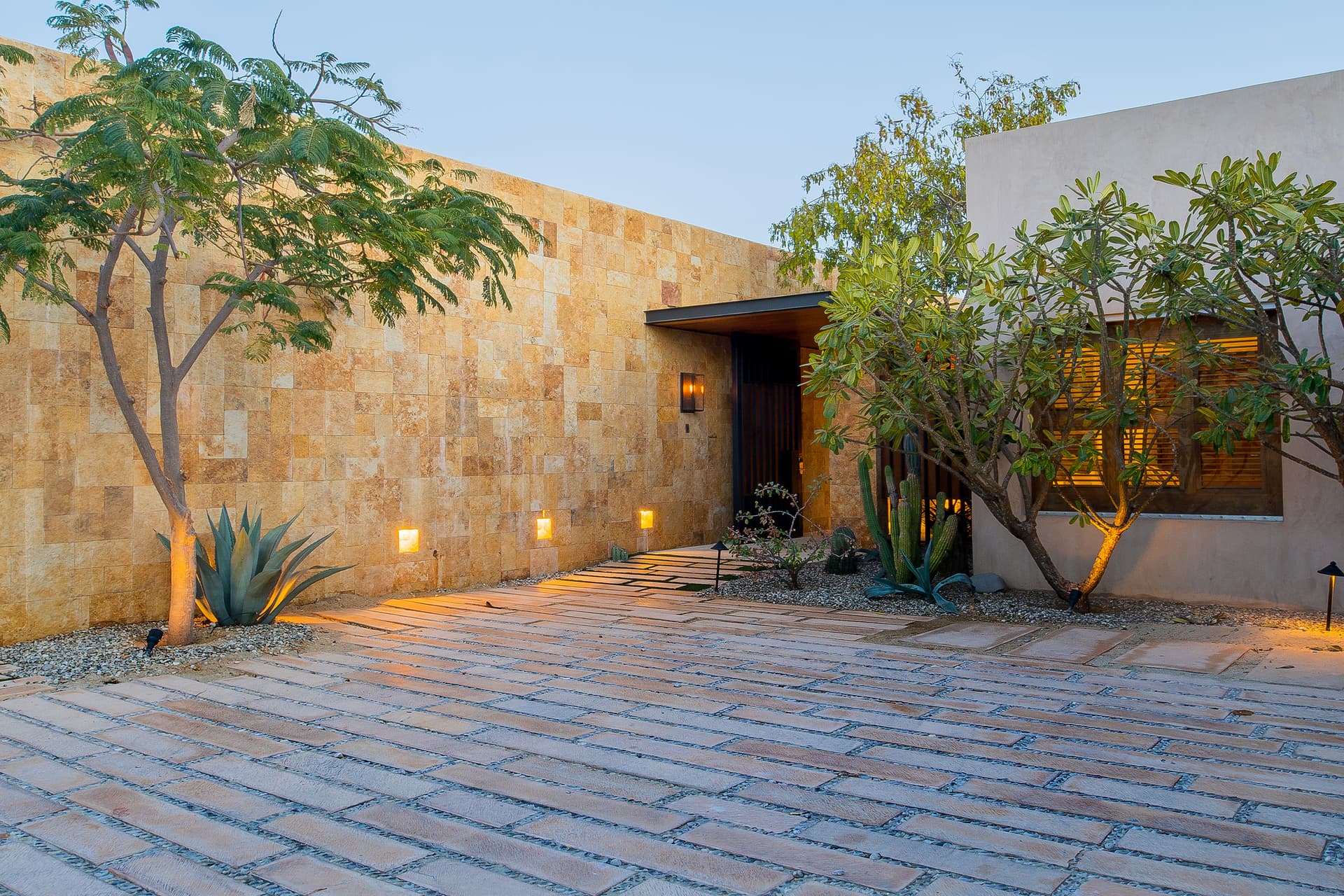 West Enclave Residence #8 - Image 36