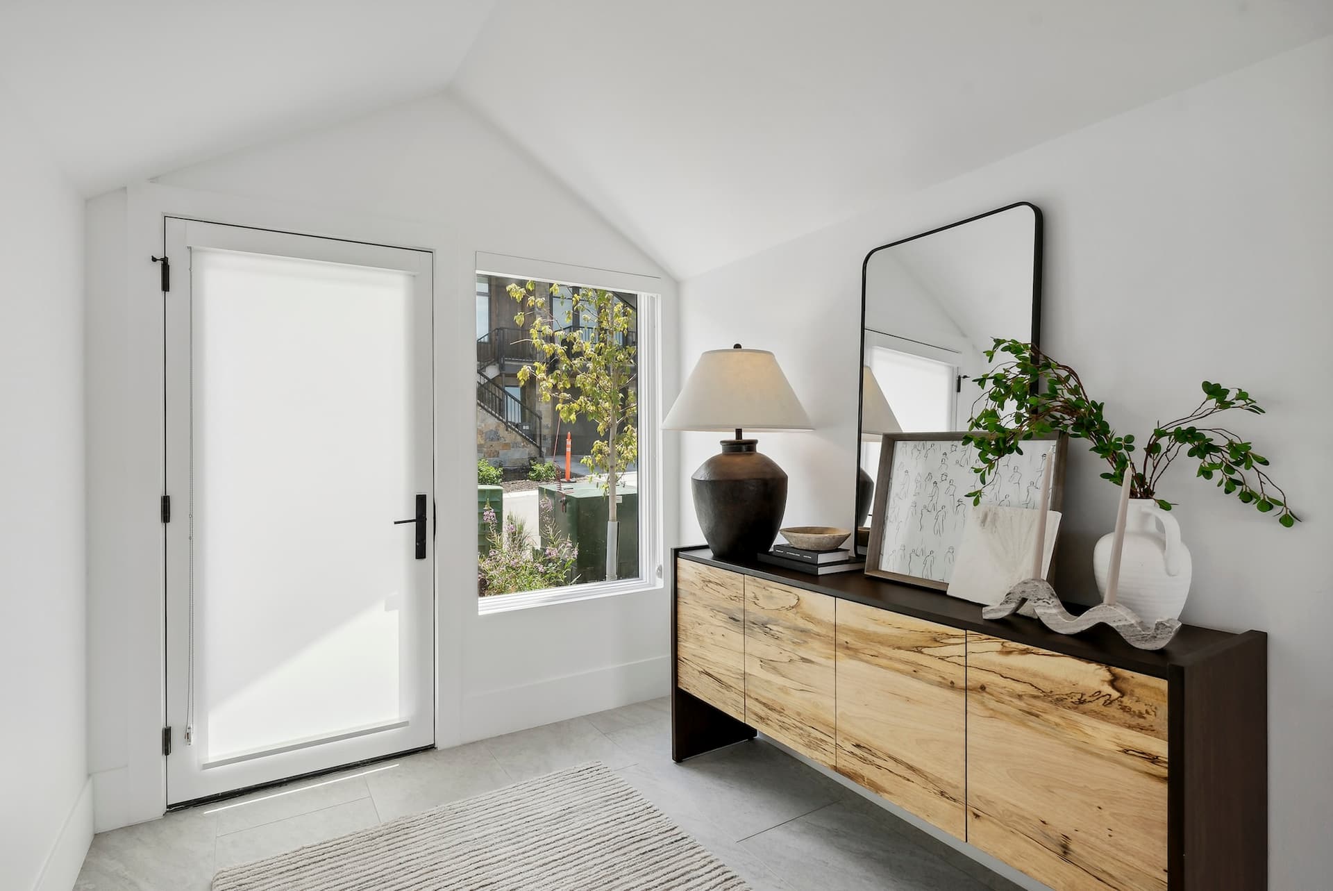 Slopeside Modern in Kings Crown - Image 3