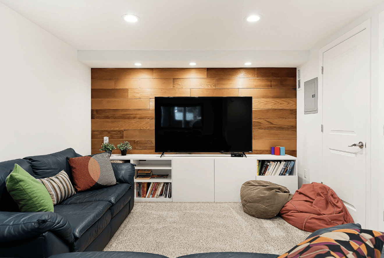 Tamarack Lodge - Image 9