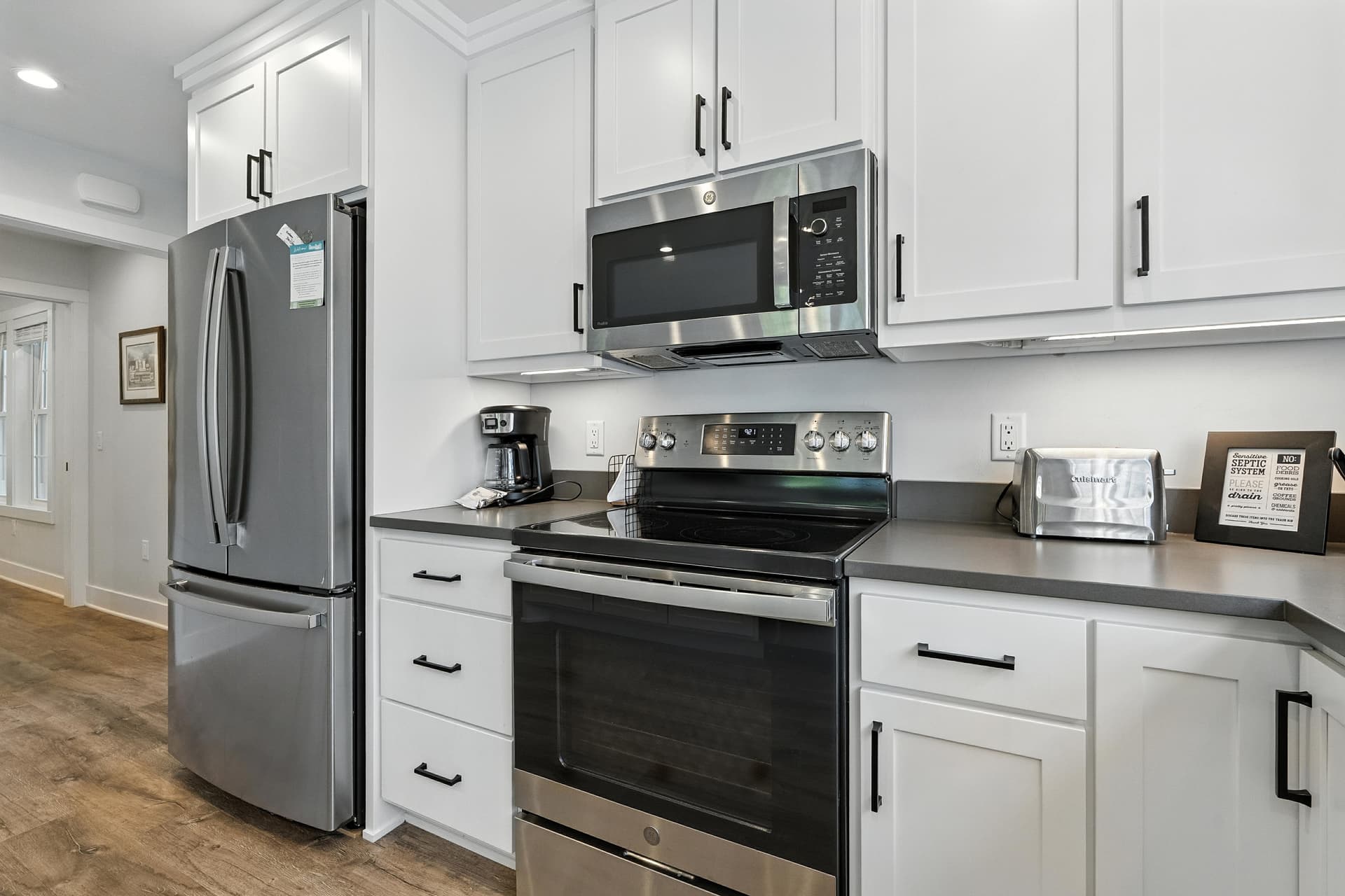 Thenell's Beach House - Image 10