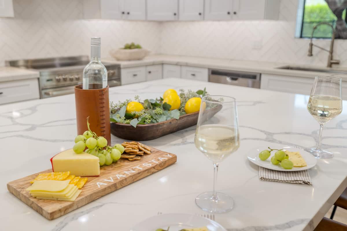 White Agate - Image 8