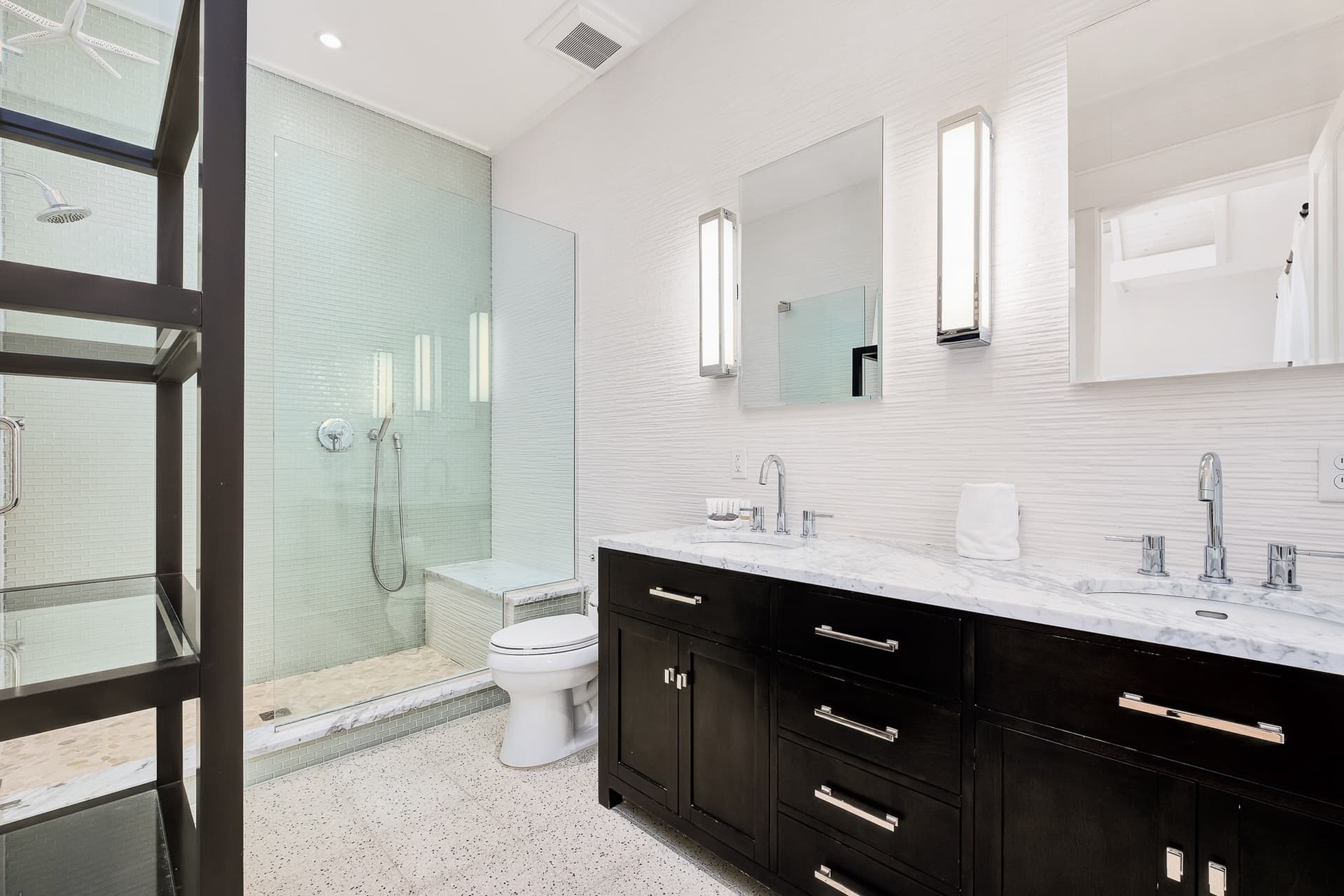 St. Ivory - Image 32