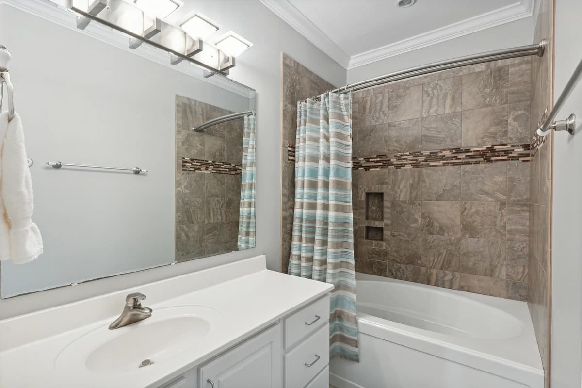 Cameron Palms - Image 27