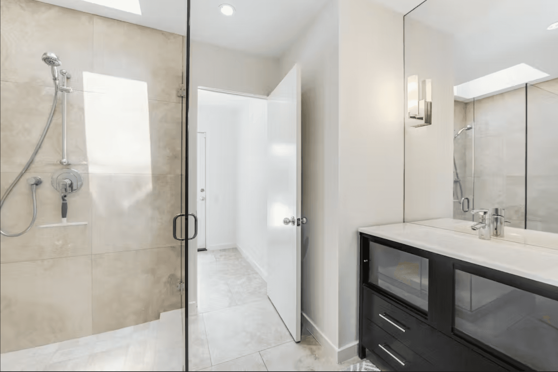 Sunsets on Sierra Home - Image 20