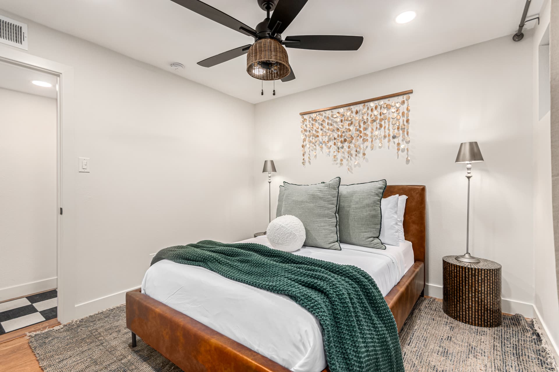 SolaNova Retreat - Image 19