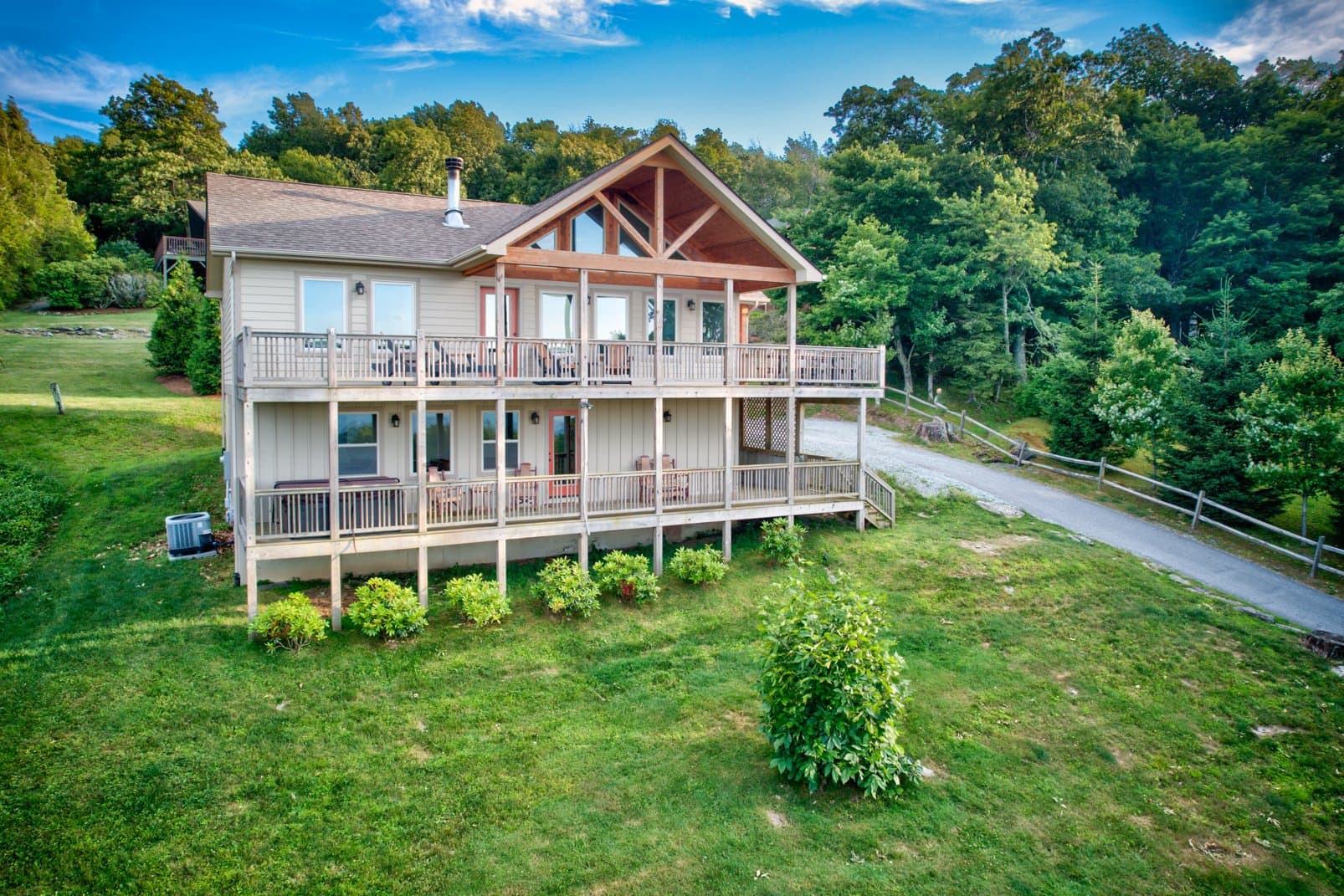 Aussies Den - Image 3