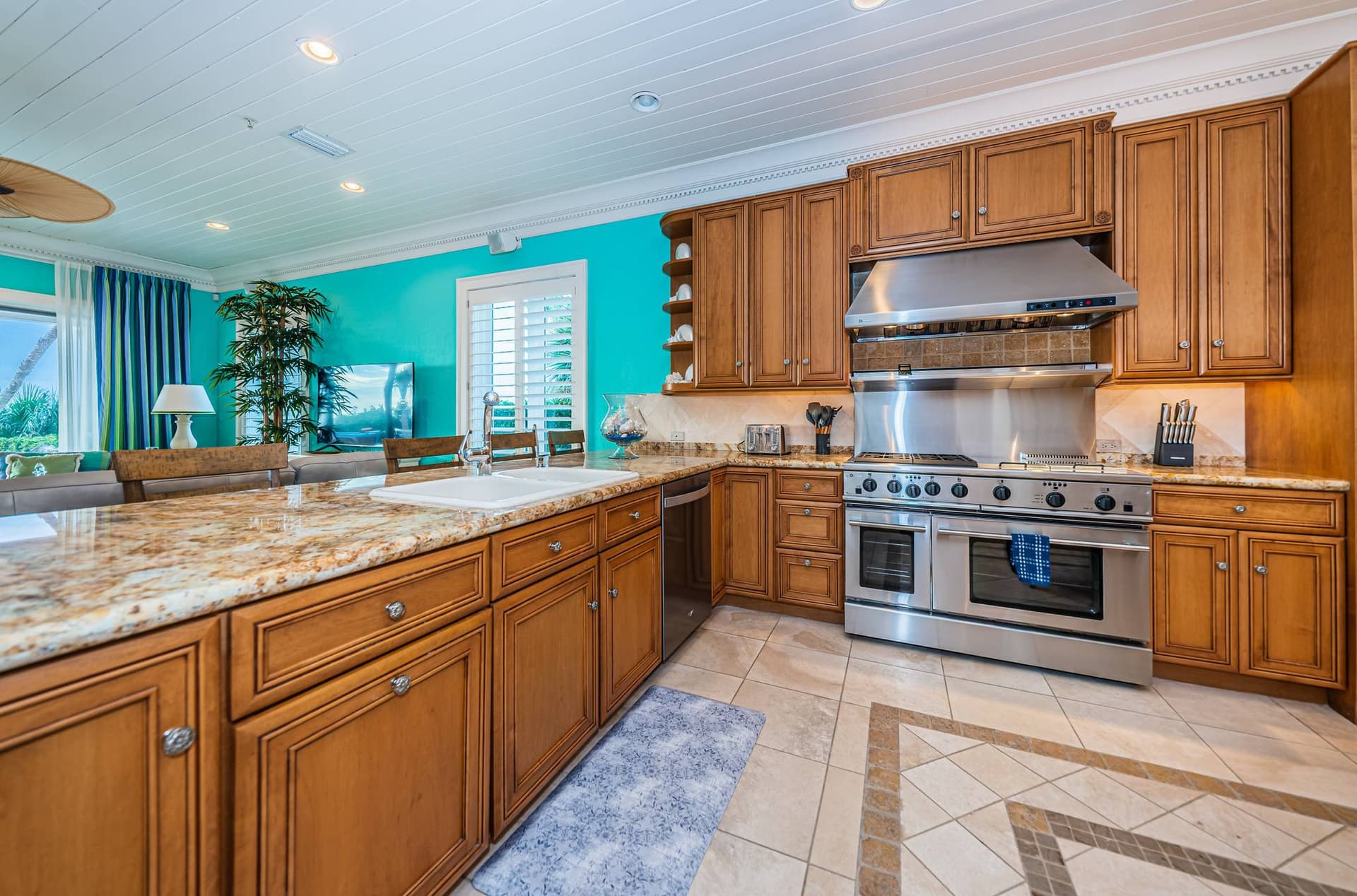 Ocean Blue Villa - Image 10