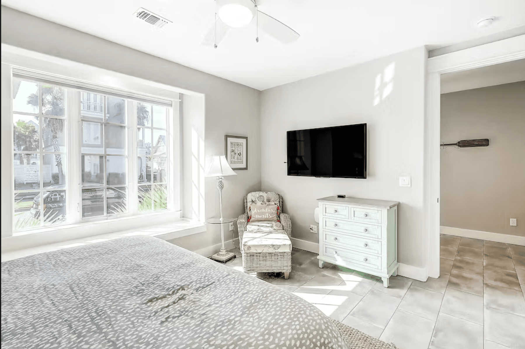 Top of the Shoreline - Image 27