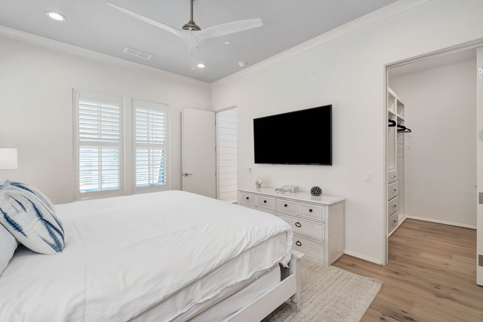 Dogwood Lookout - Image 25