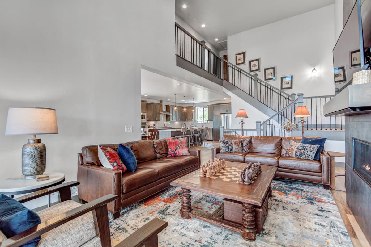 Mountain Vista Retreat - Image 2