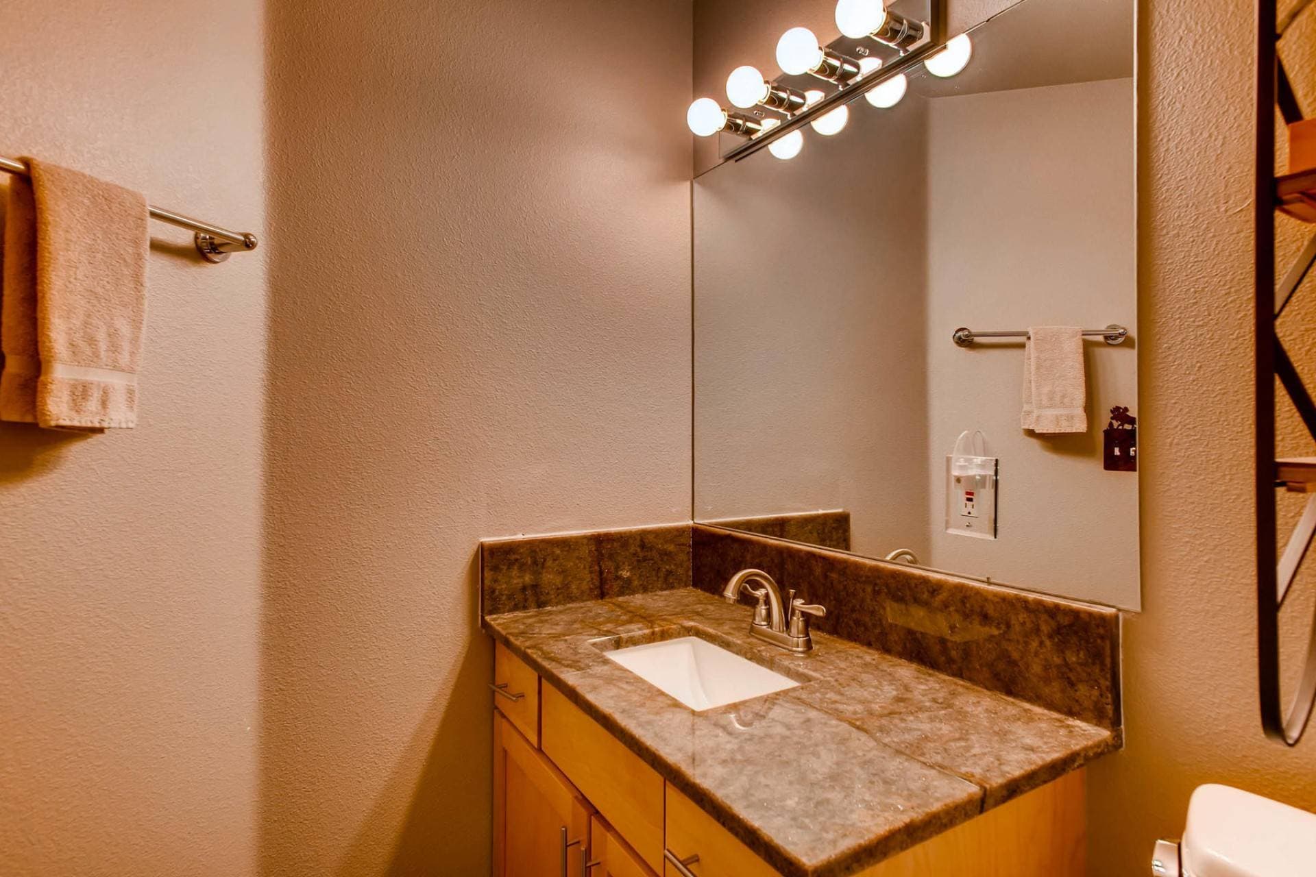 Apres on French Street - Image 21