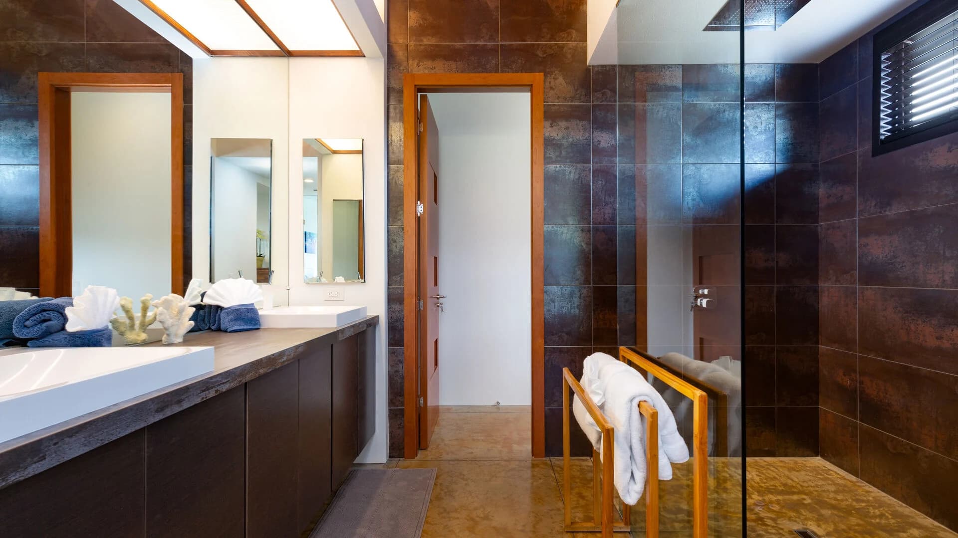 Family Tides - Image 19