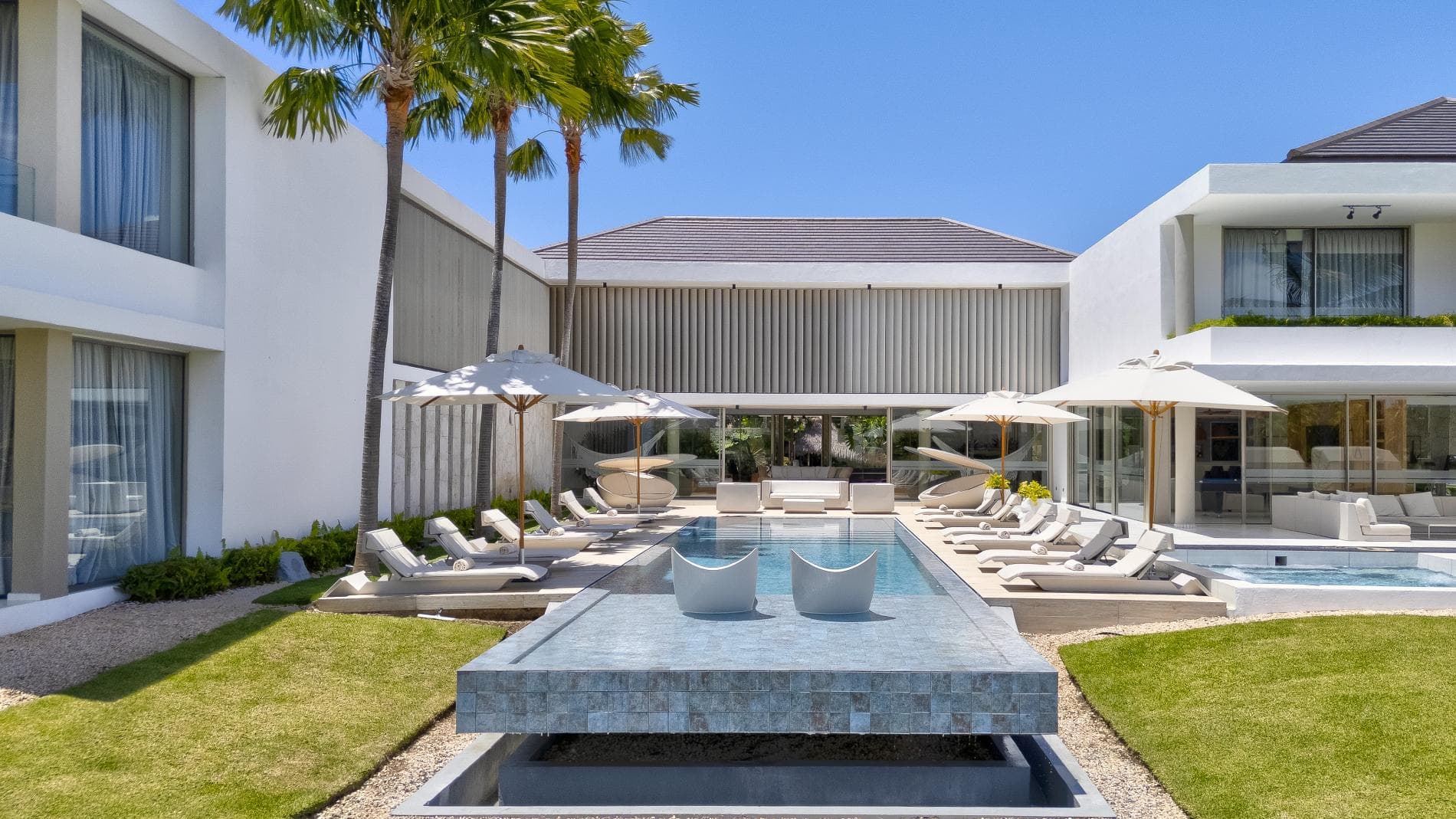 Royale Estate - Image 2