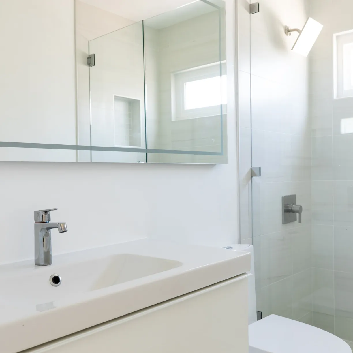 Avalon III Residence - Image 13