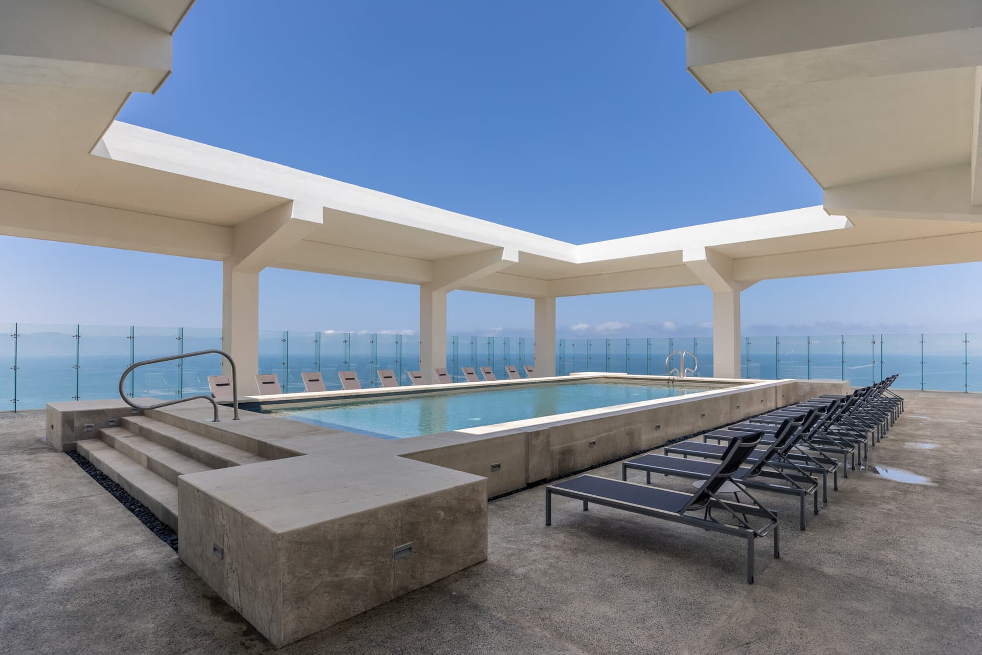 Harbor 171 Residences #803 - Image 27