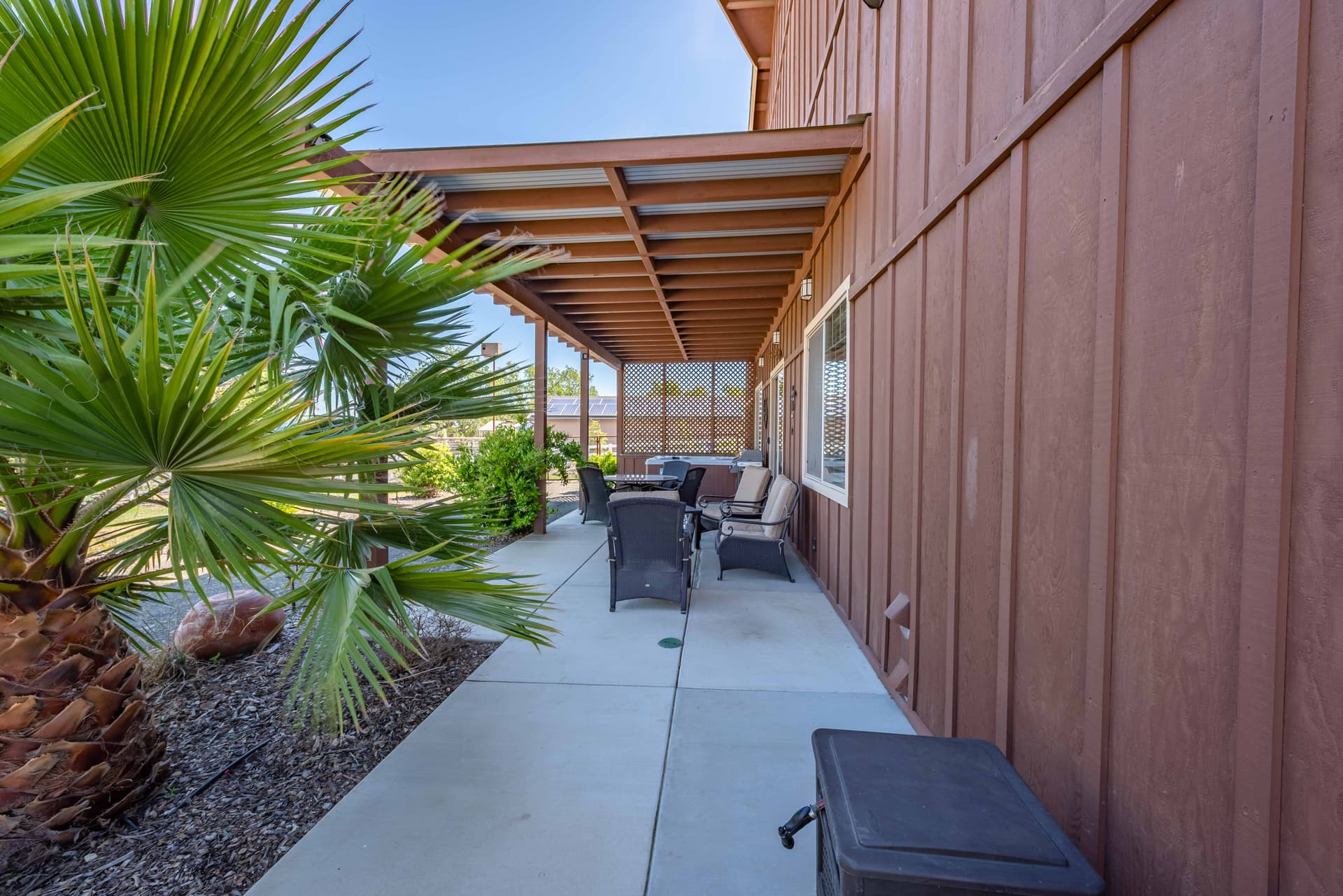 Frontier Hideaway Home - Image 7