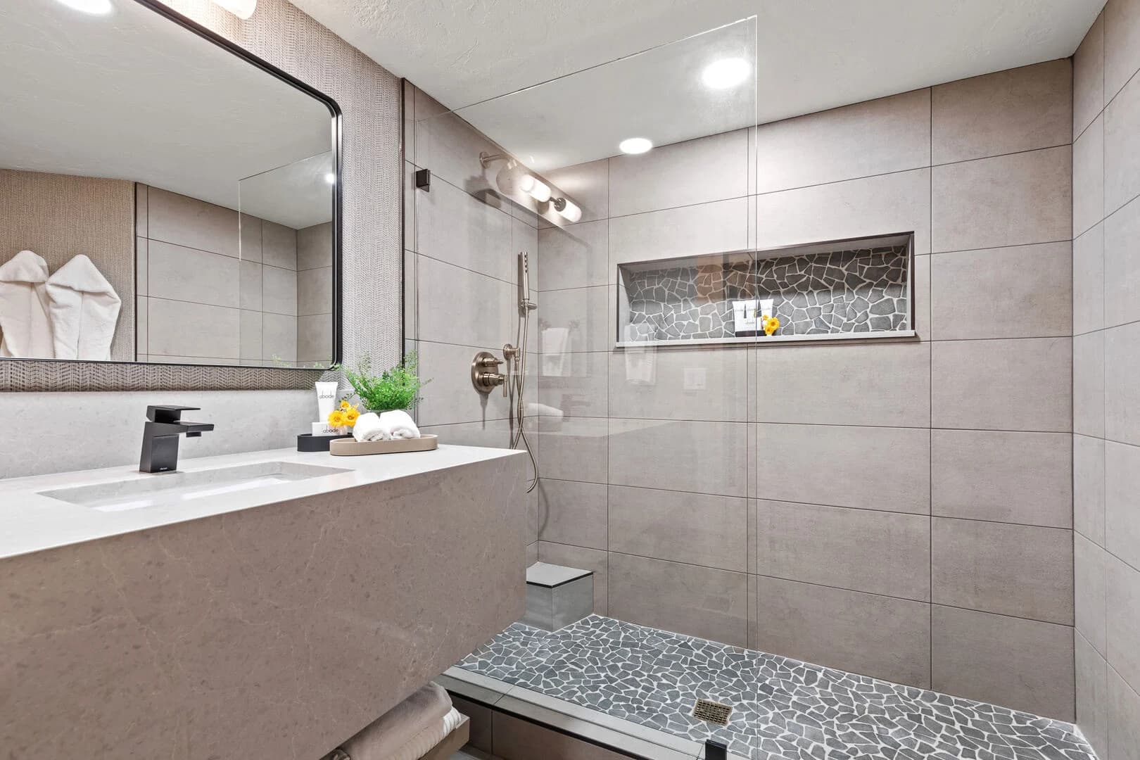 Silverlake Home - Image 24