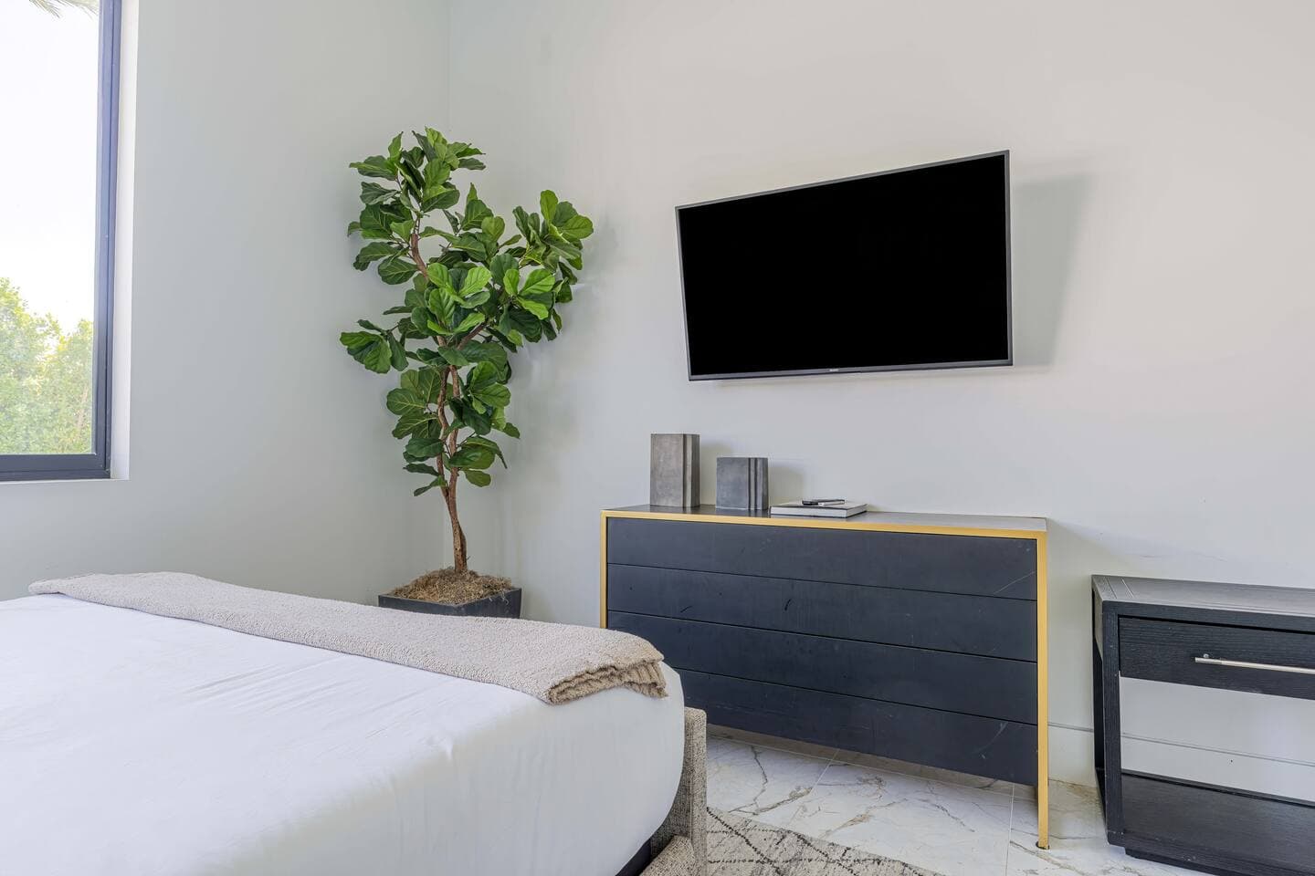 Bravo Villa #3 - Image 23