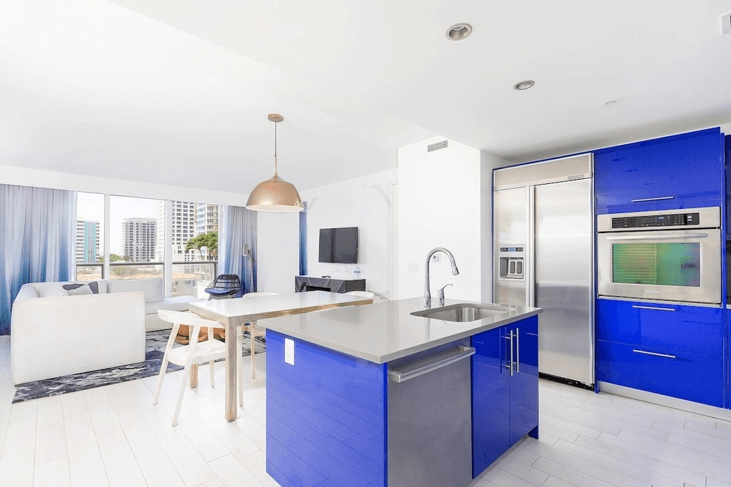 Shoreline #604 - Image 15