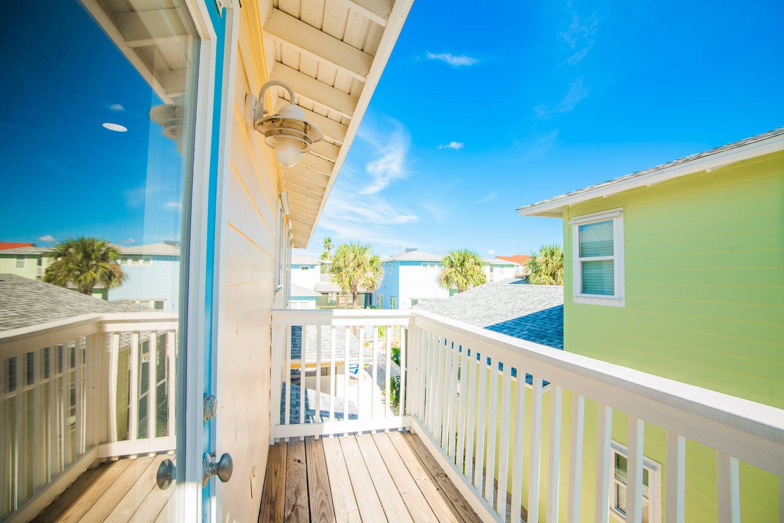 Bach Porch - Image 27