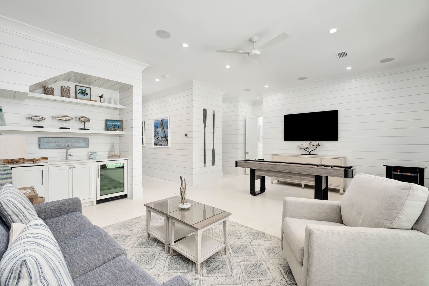 Bearfoot By The Sea - Image 16