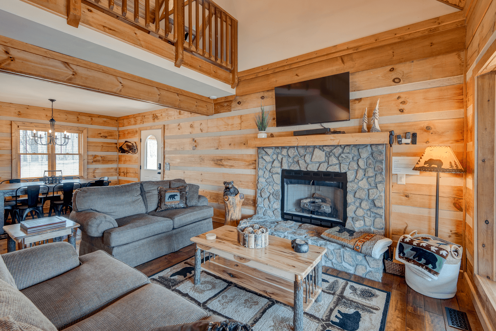 Cozy Bear Cabin - Image 4