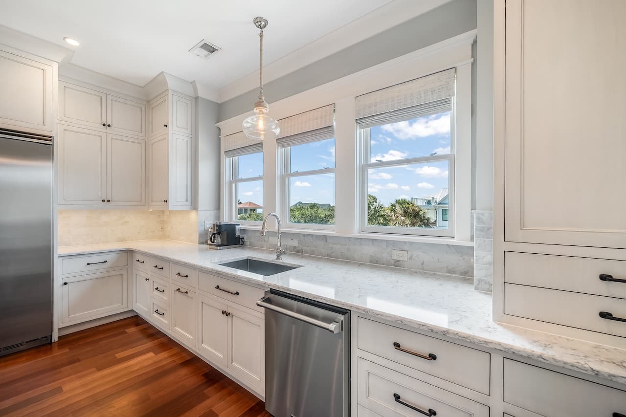 Shore Thing - Image 8