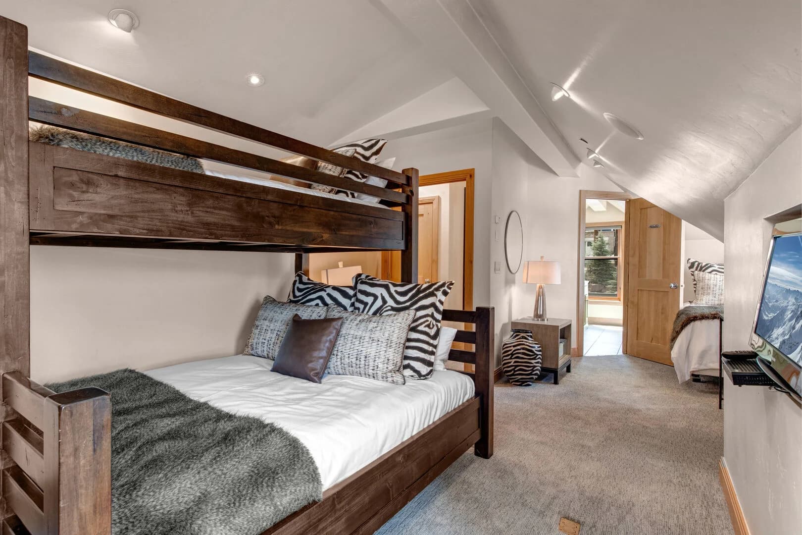 Snowdancer - Image 24