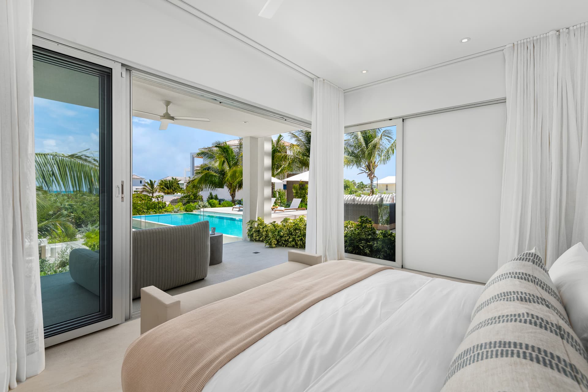 Grace Bay Four Bedroom Oceanview - Image 18