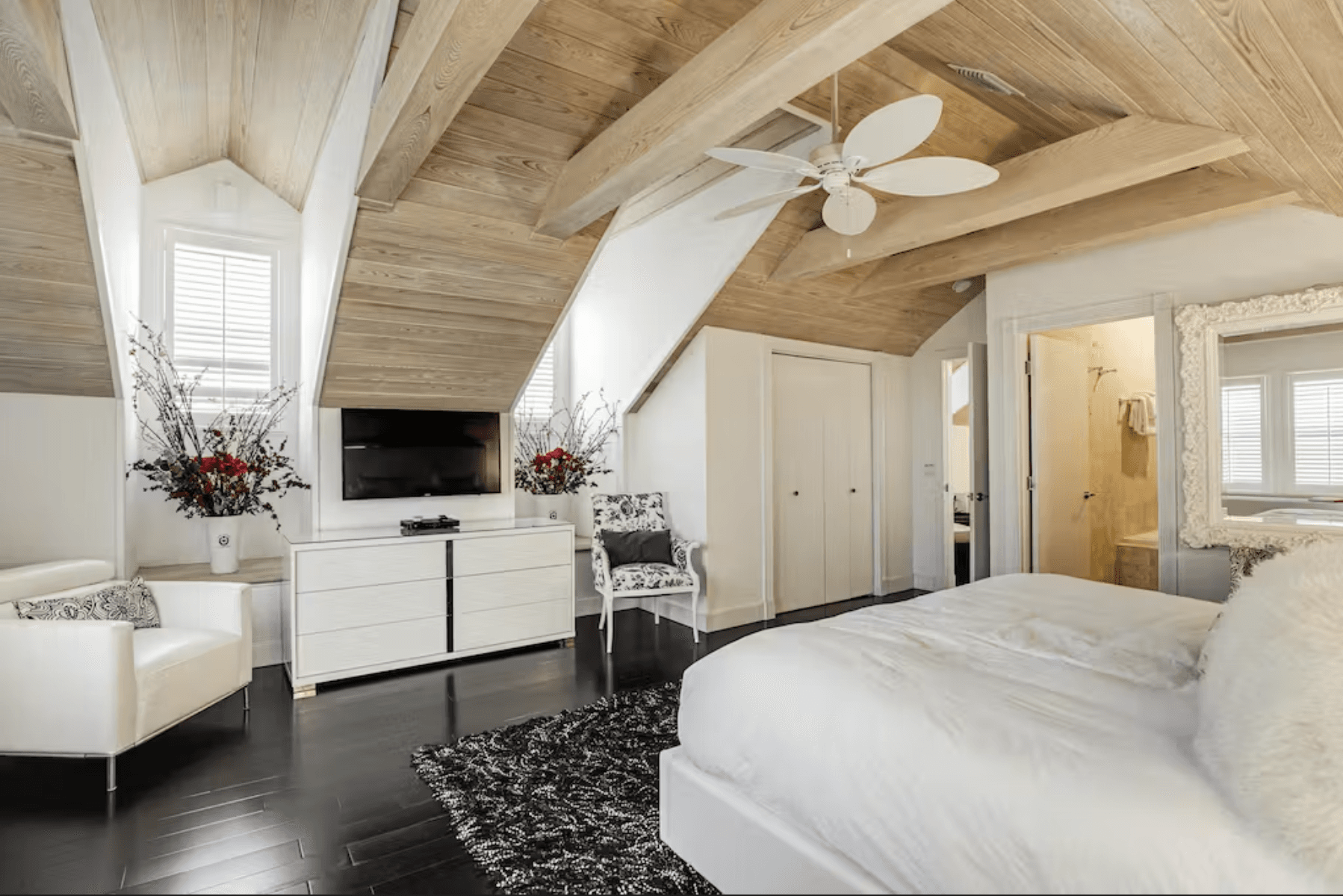 Villa of the Setting Sun - Image 28