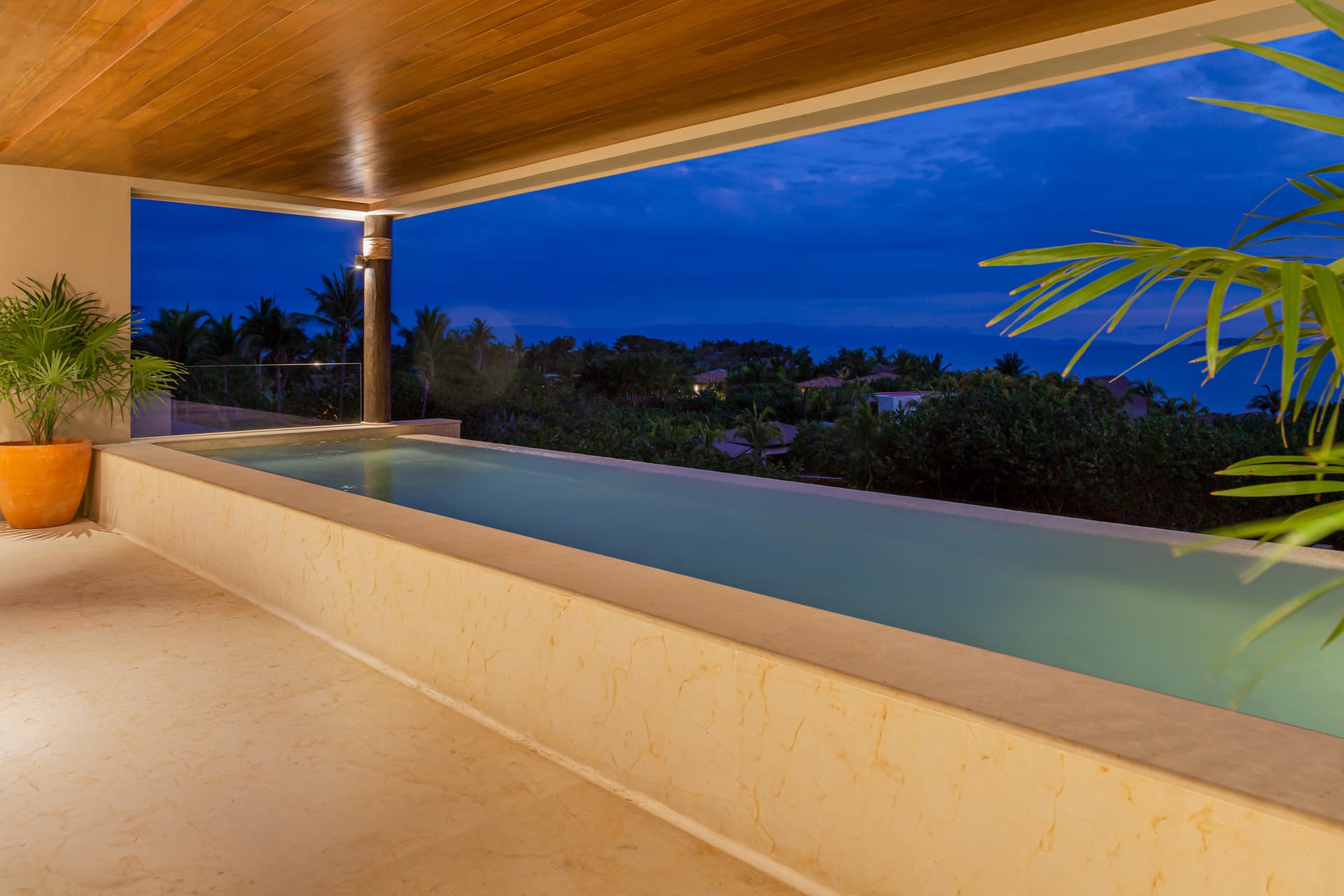 Tau Residences #421 - Image 2