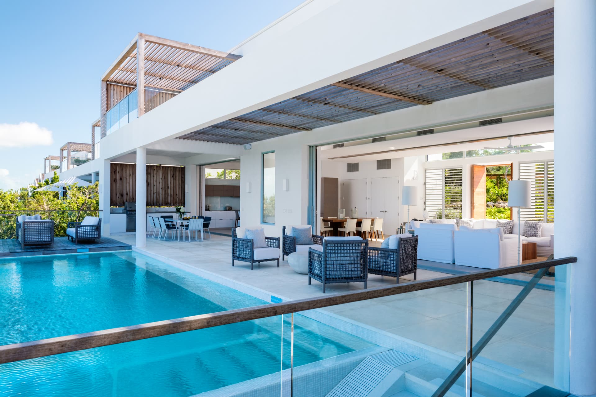 North Shore Five Bedroom Beachfront - Image 3