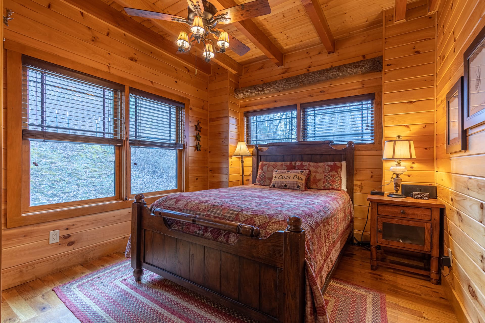 Deer Moments Cabin - Image 8