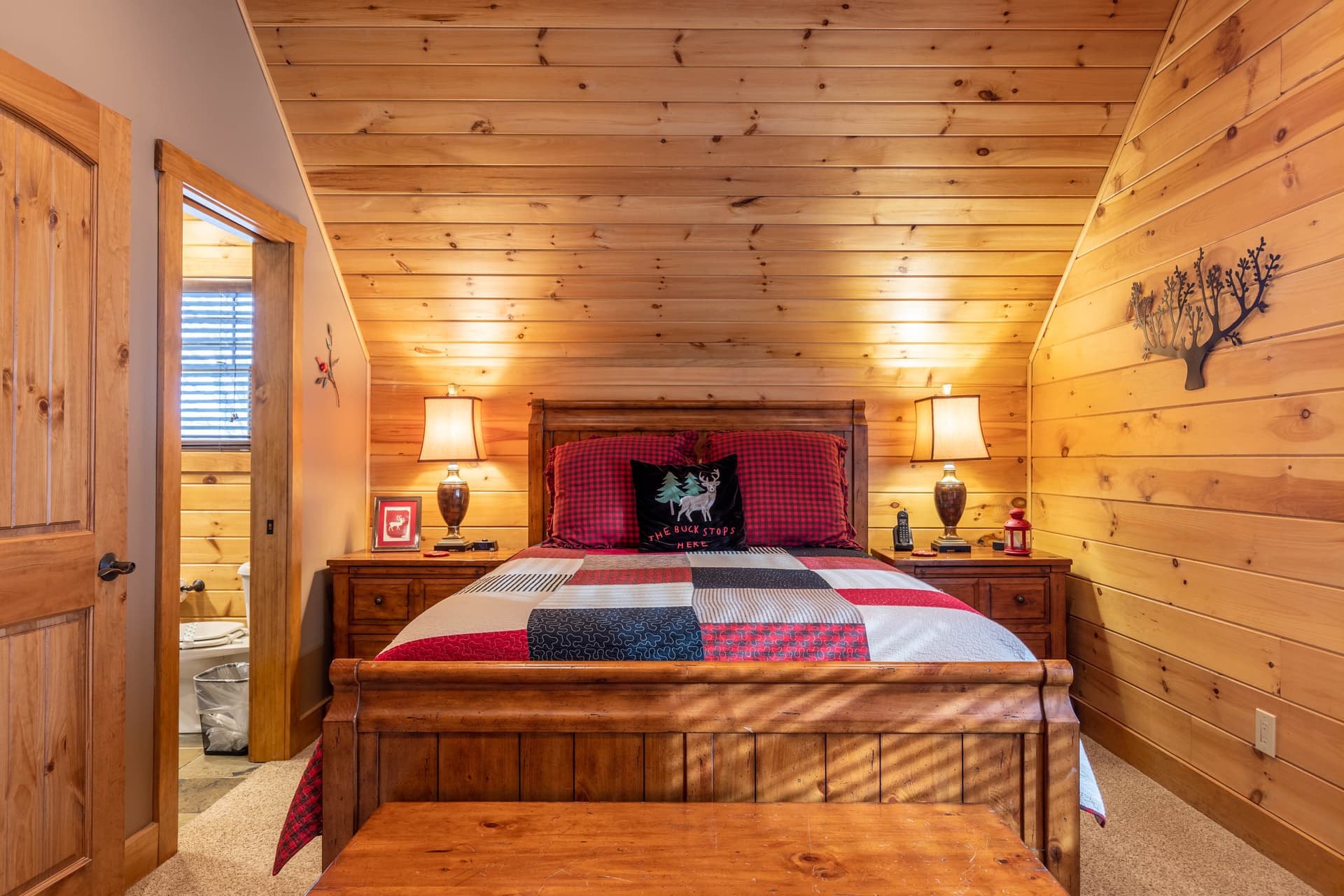 Deer Moments Cabin - Image 15