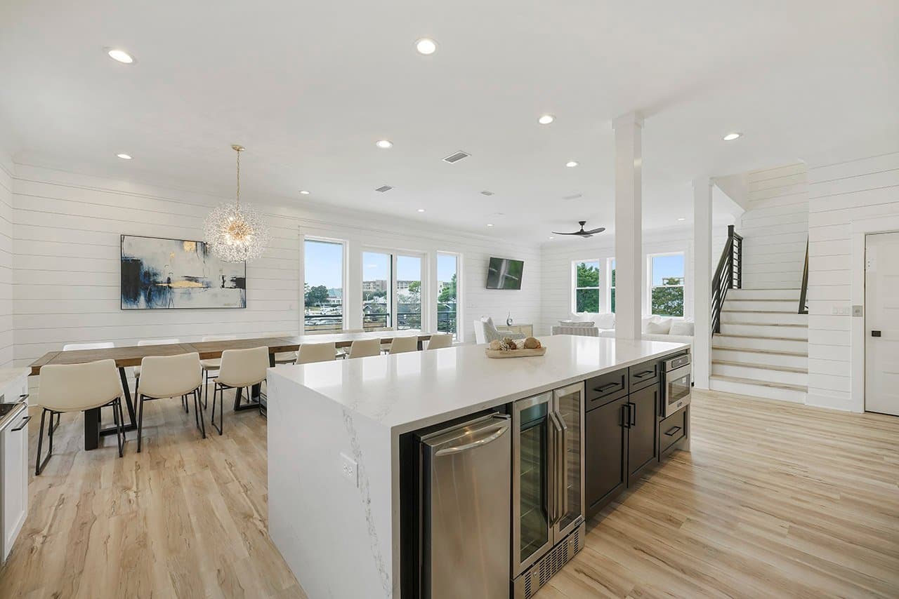 Deja Blue - Image 13