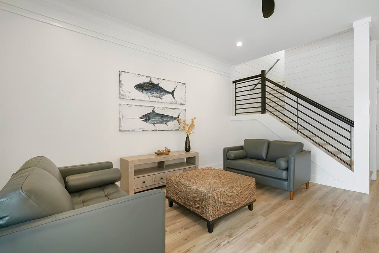 Deja Blue - Image 16