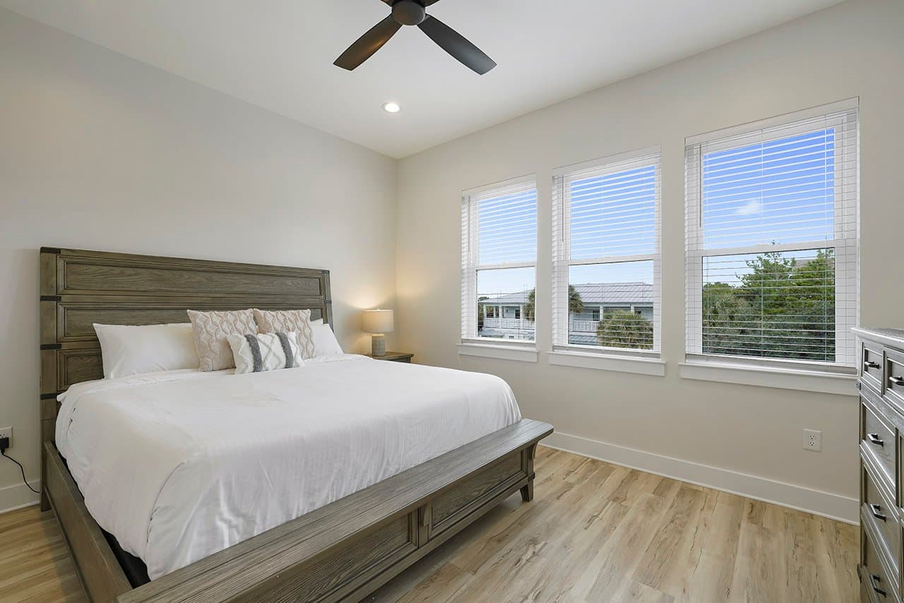 Deja Blue - Image 25