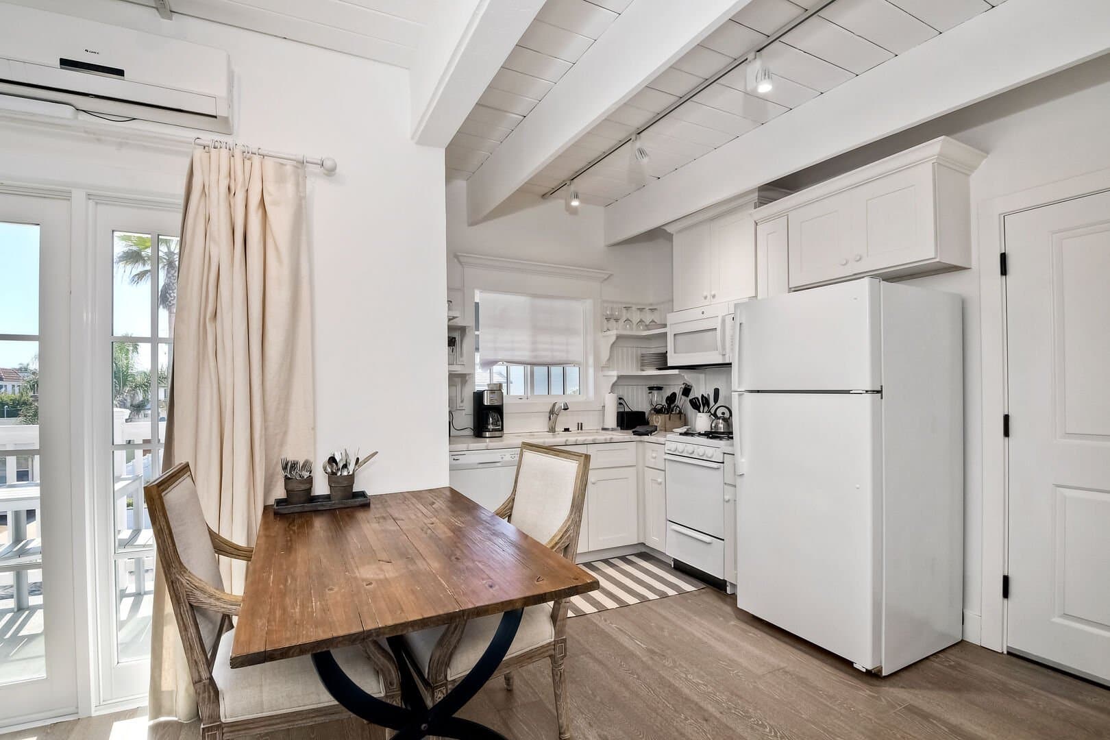 Juniper Beach Entire Home - Image 19