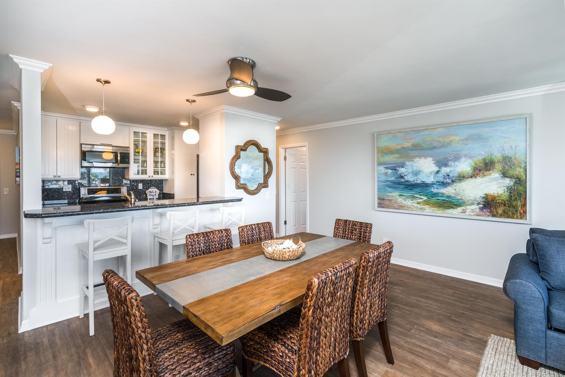 Oceanfront Breeze - Image 5