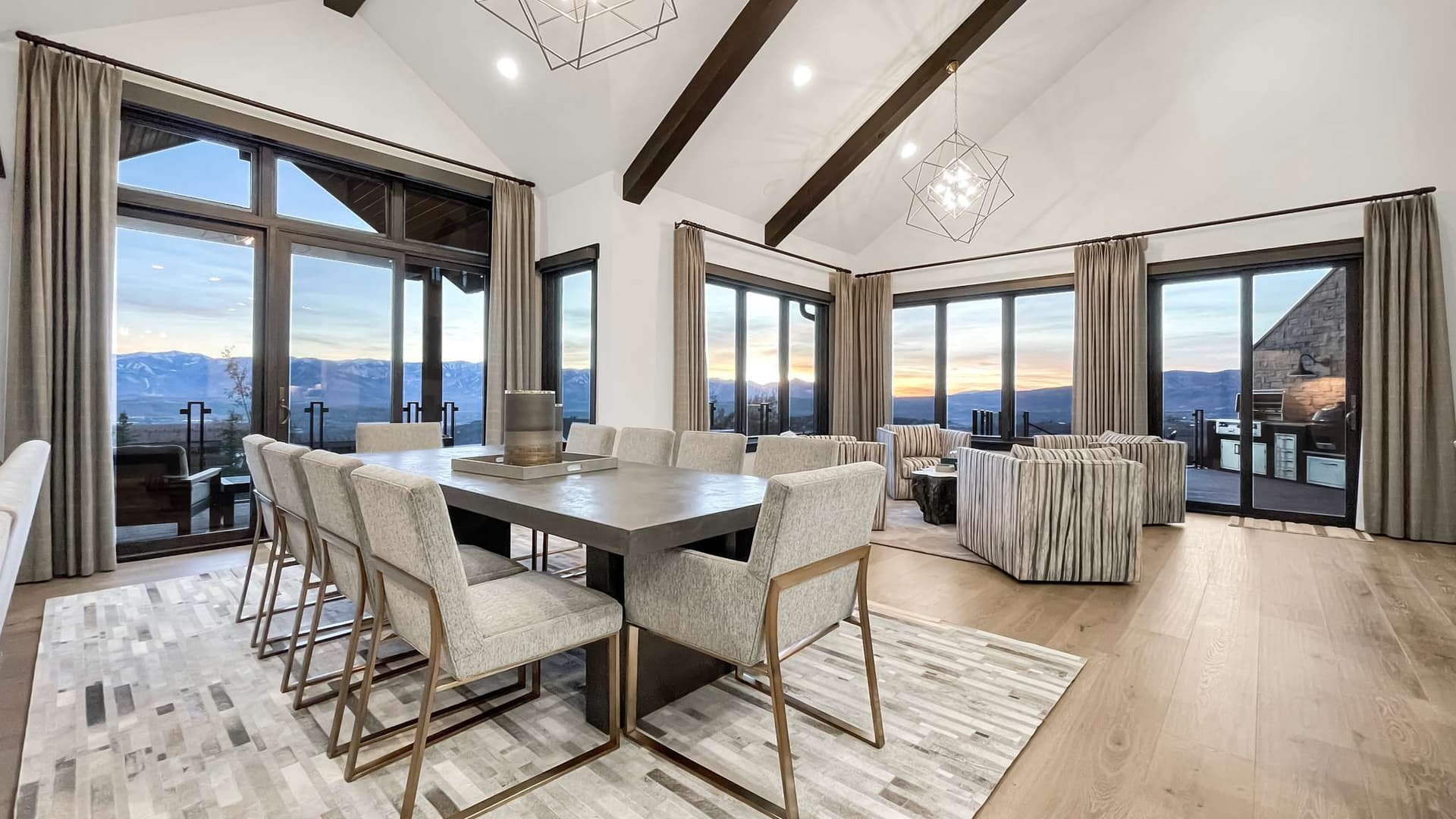 Grande Vistas Estate - Image 16