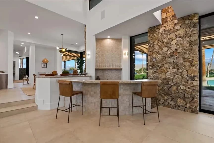 Bravo Beach House - Image 13