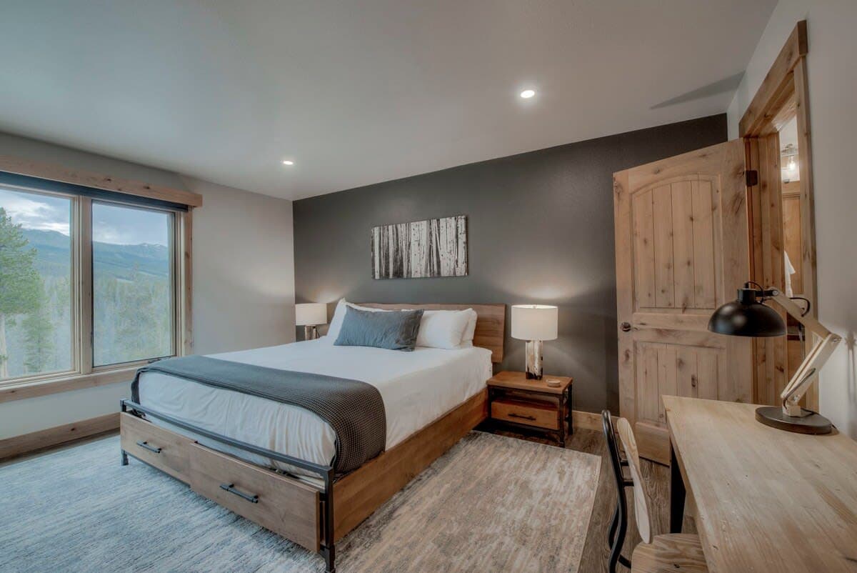 Peaks and Pines - Image 9