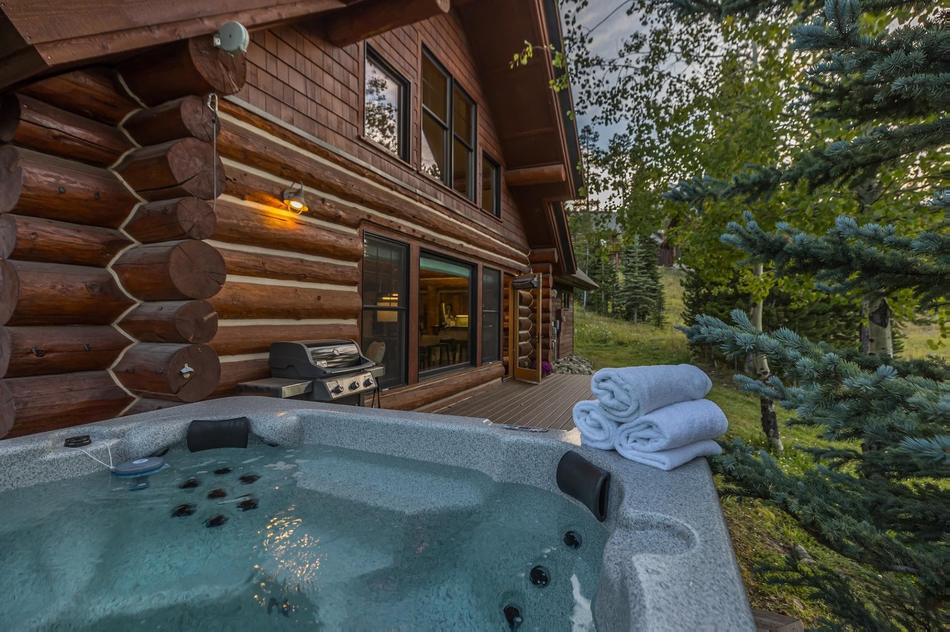 Chief Gull Cabin - Image 2