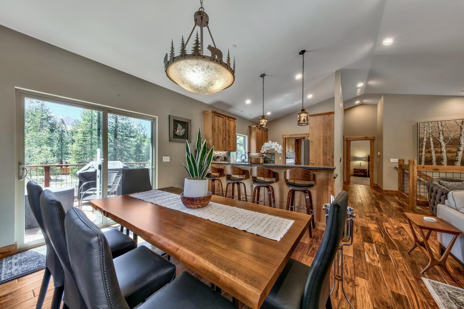 Cornelian House - Image 3