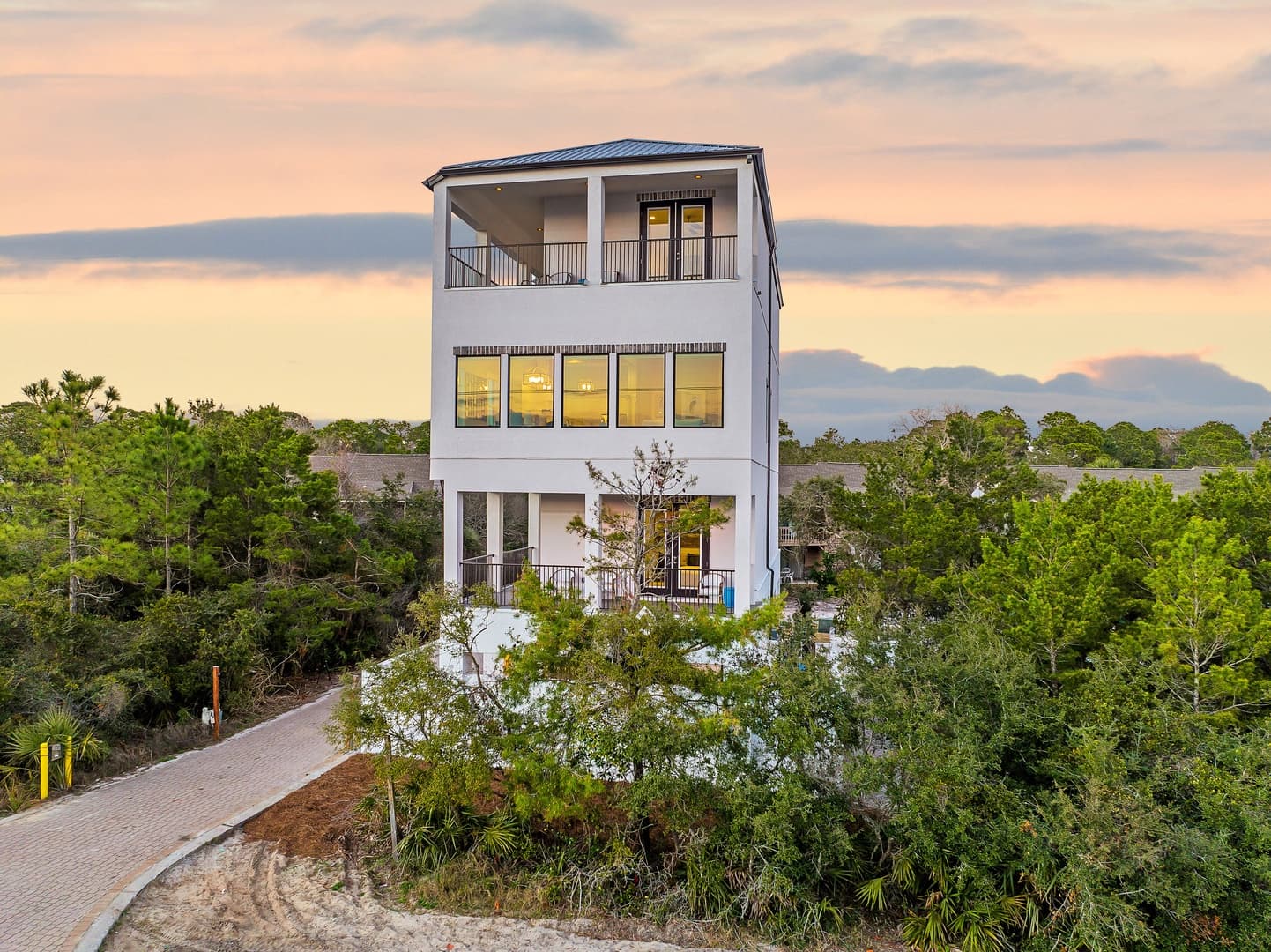 Aces High - Image 48