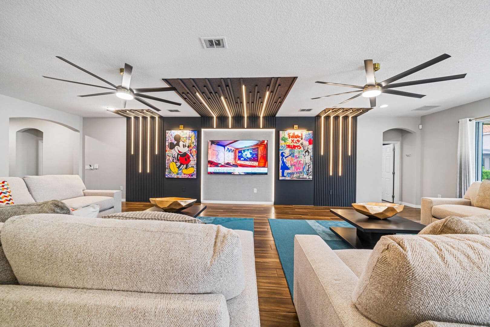 Gallery House - Image 8