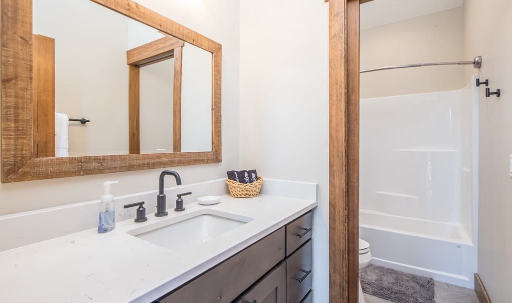 Fourpoint - Image 23